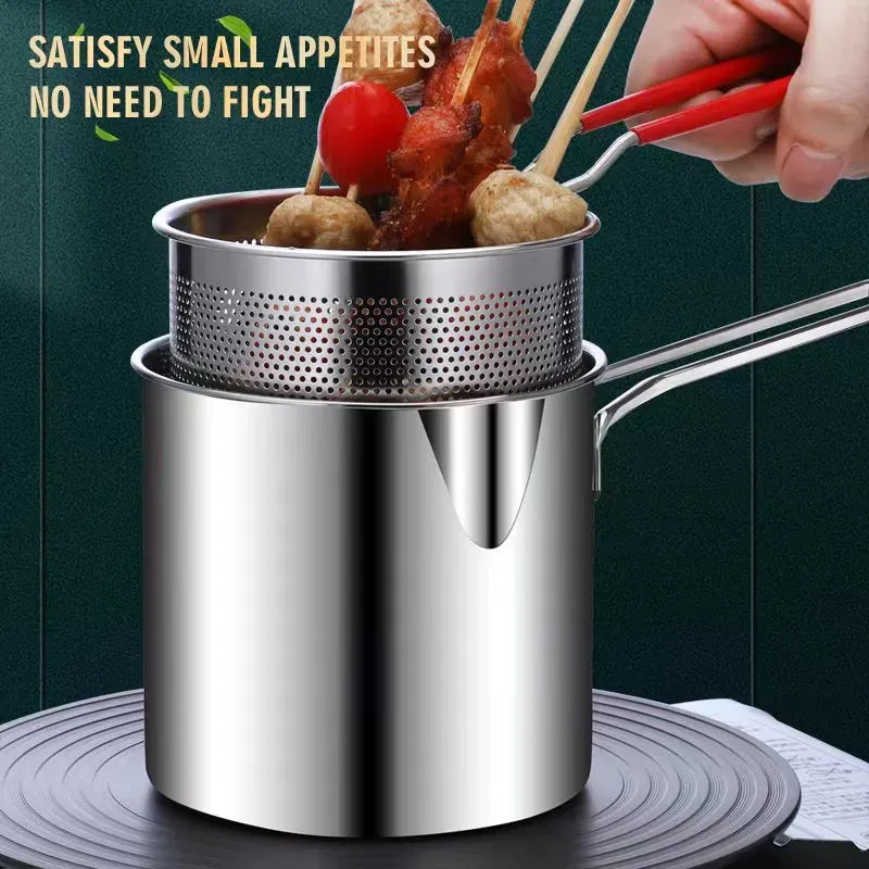 Combo Offer Buy Oil Frying Pot with Basket Get 6pcs Silicon Stretch Lids Free (Save Rs800 Now)